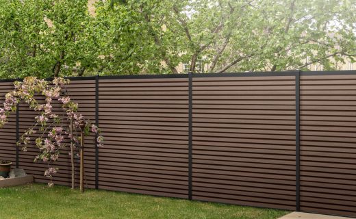 HD Fence in walnut - Composite Prime