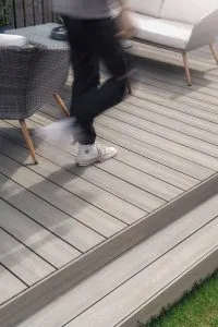 HD Deck 3D+ patio in weathered oak - Composite Prime